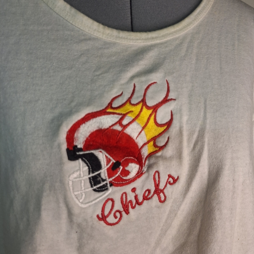 Chiefs Vintage Cropped Embroidered Tee Size Large